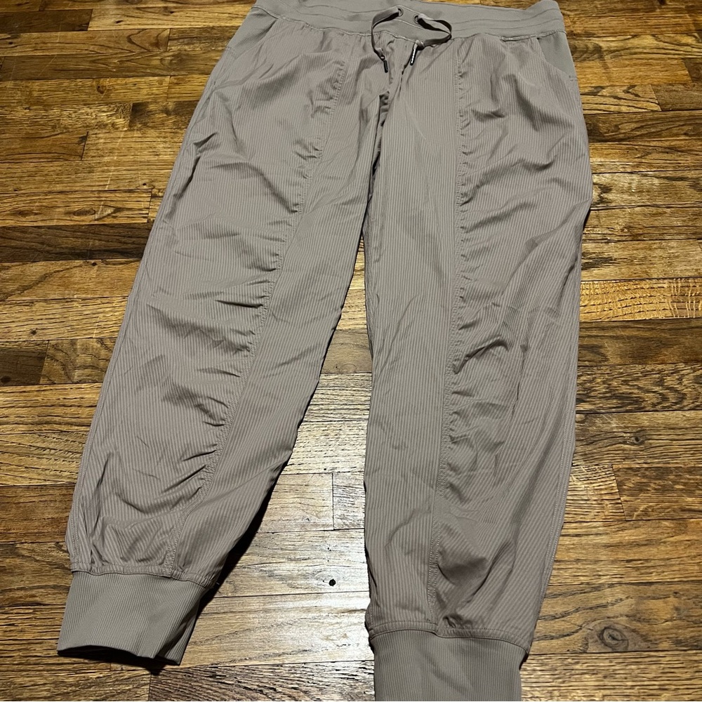 Lululemon Dance Studio Mid Rise Jogger Full Length Size 14